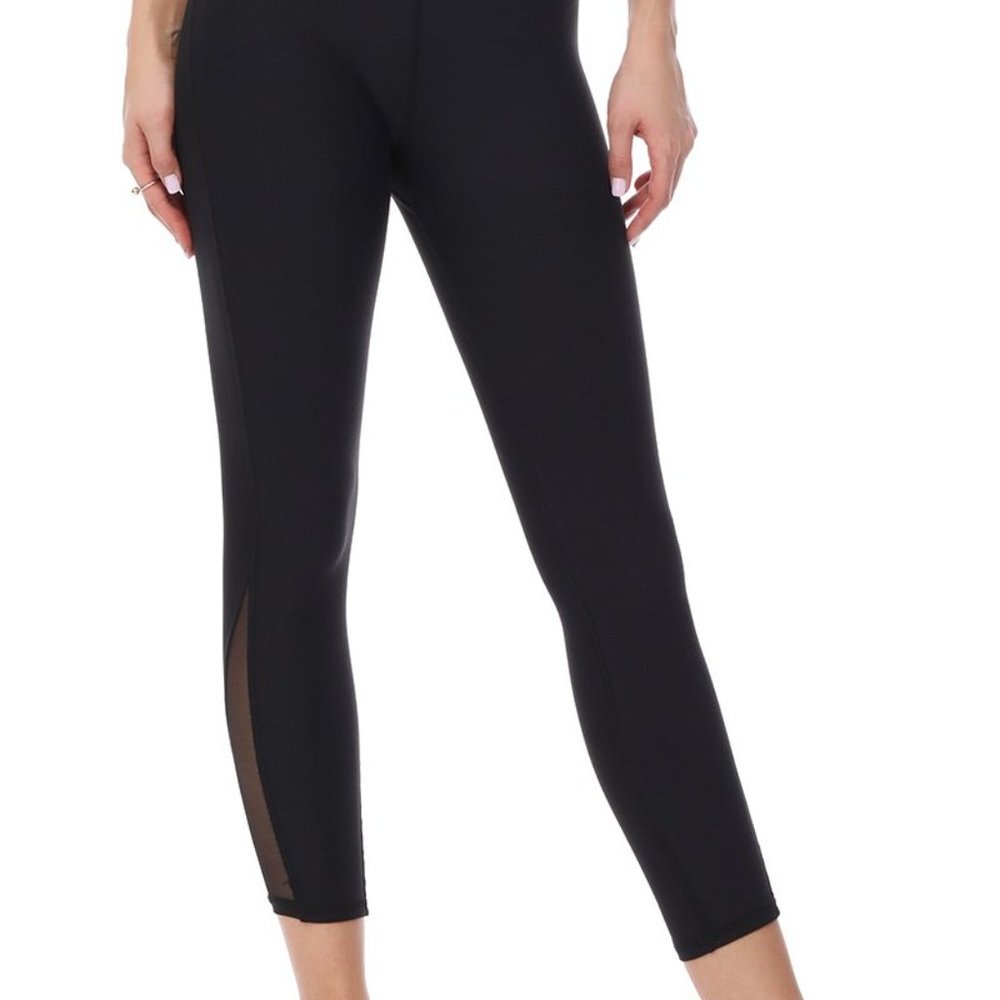Creation and Evolution Capri Leggings (S)​